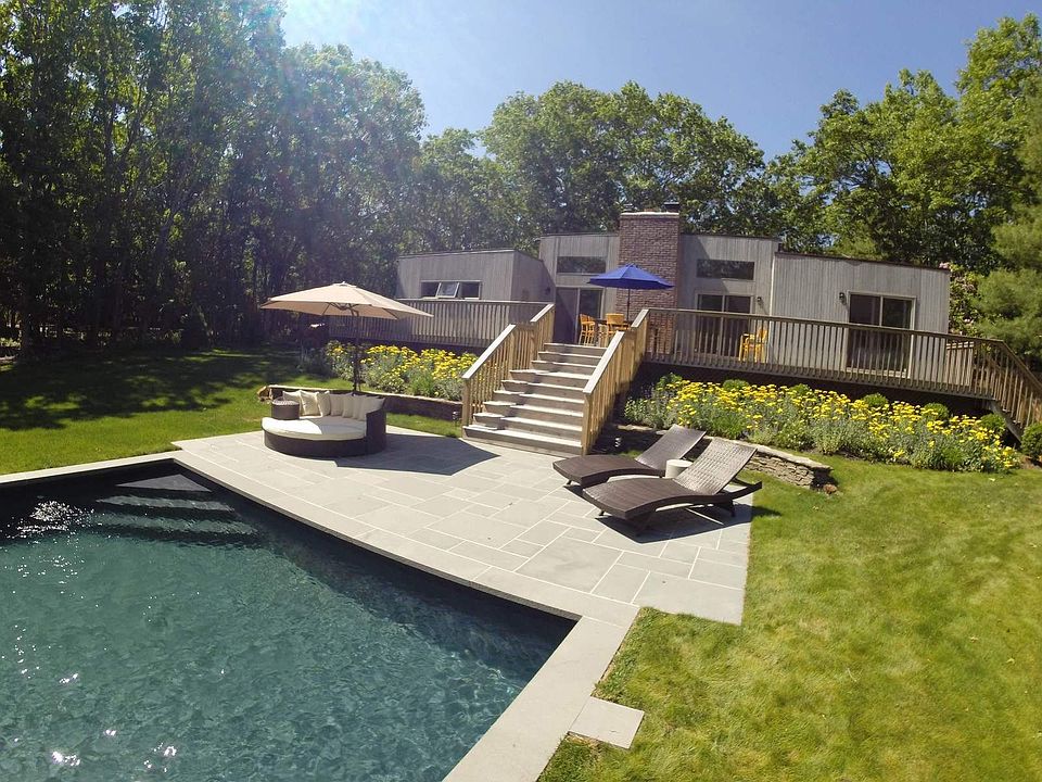 1st image of 11 Rosemaries Ln