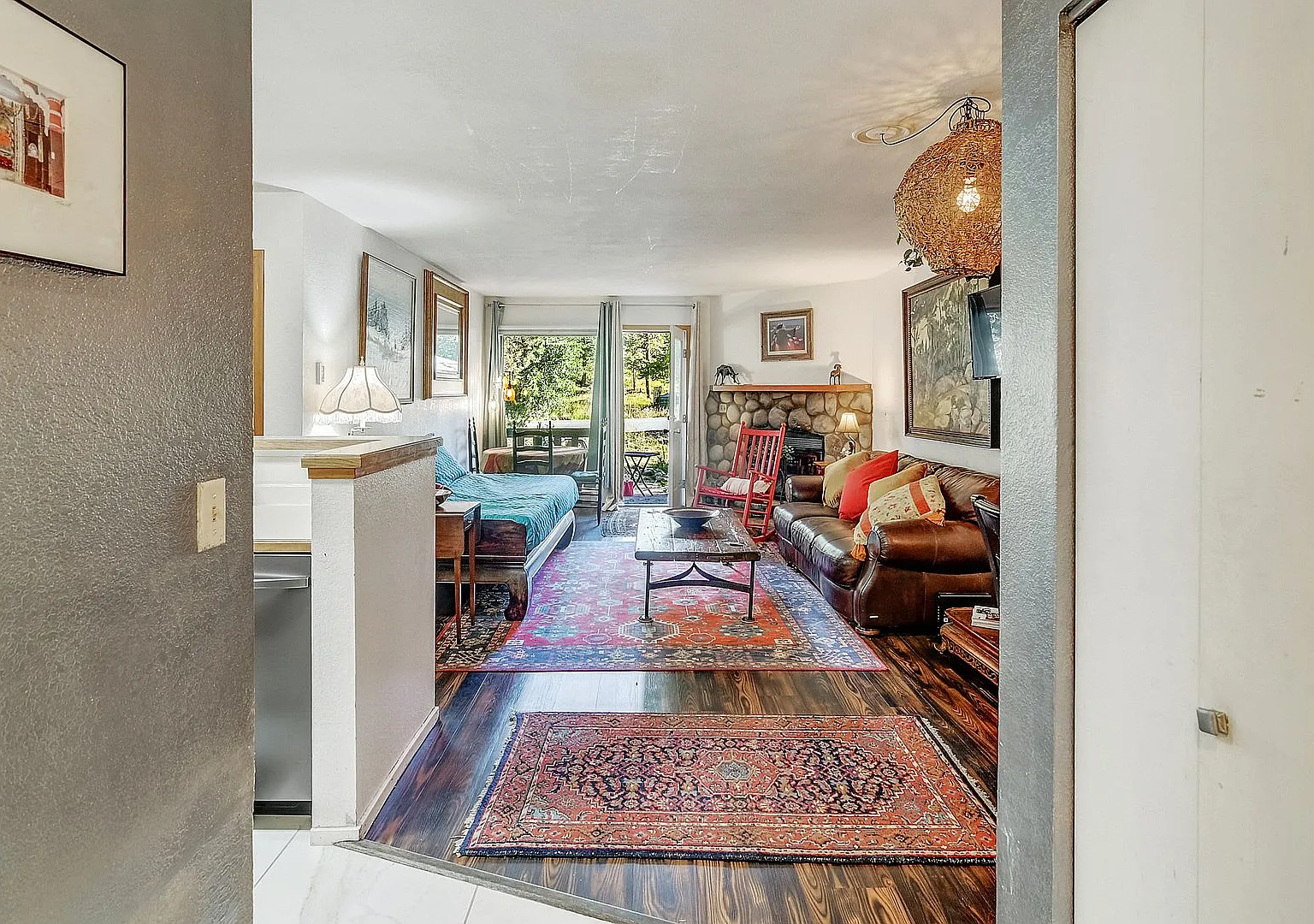 Frisco! Offered Furnished Or Unfurnished! 1 Pet Negotiable! An Artist's Retreat! Must See. — Photo 1