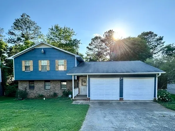 6091 Katherine Rd, Rex, GA 30273