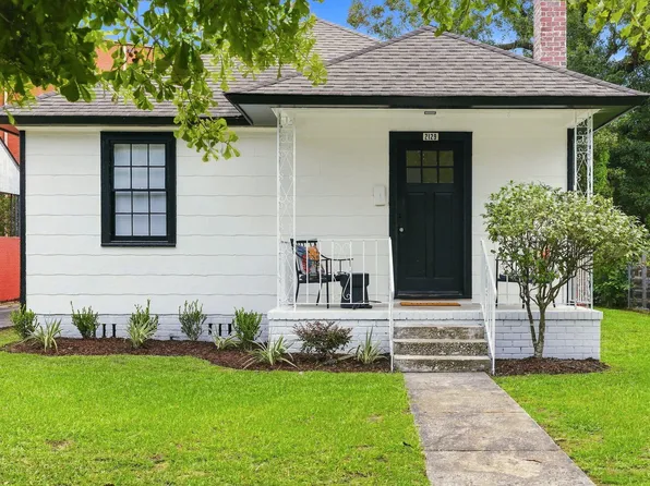 2129 Thornlee Dr, North Charleston, SC 29405