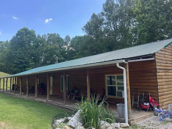 227 Hickory Gap Ridge Rd, Genoa, WV 25517