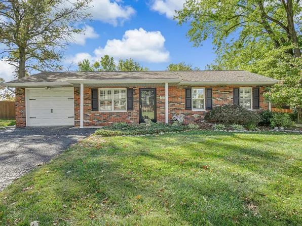 108 Appletree Ln, Glen Carbon, IL 62034