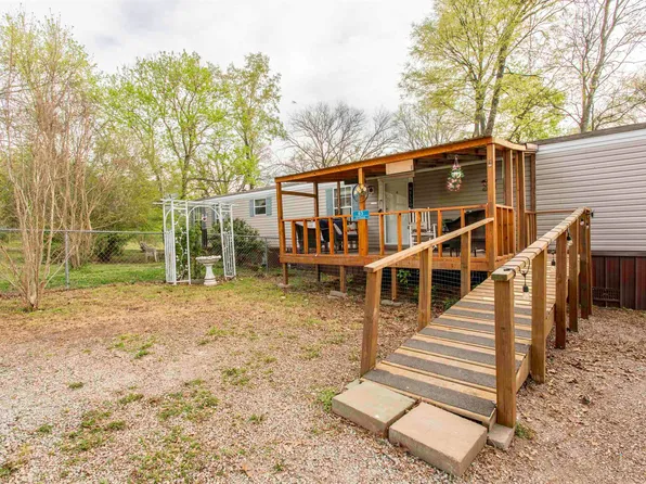 63 S 3rd St, Ravenden, AR 72459