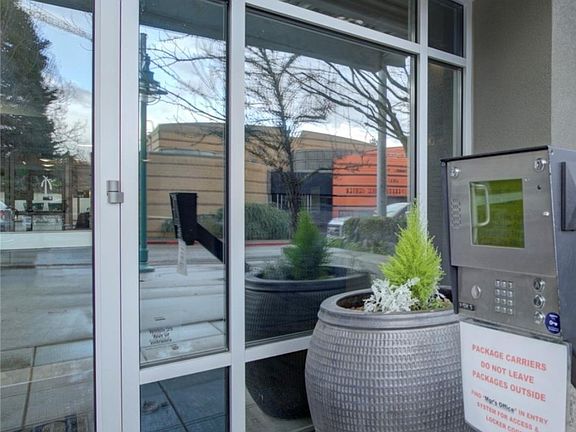 2nd image of 375 Kirkland Ave APT 221