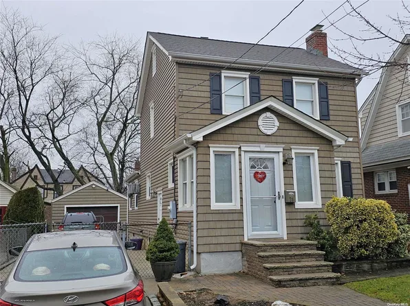 78 Daisy Avenue, Floral Park, NY 11001