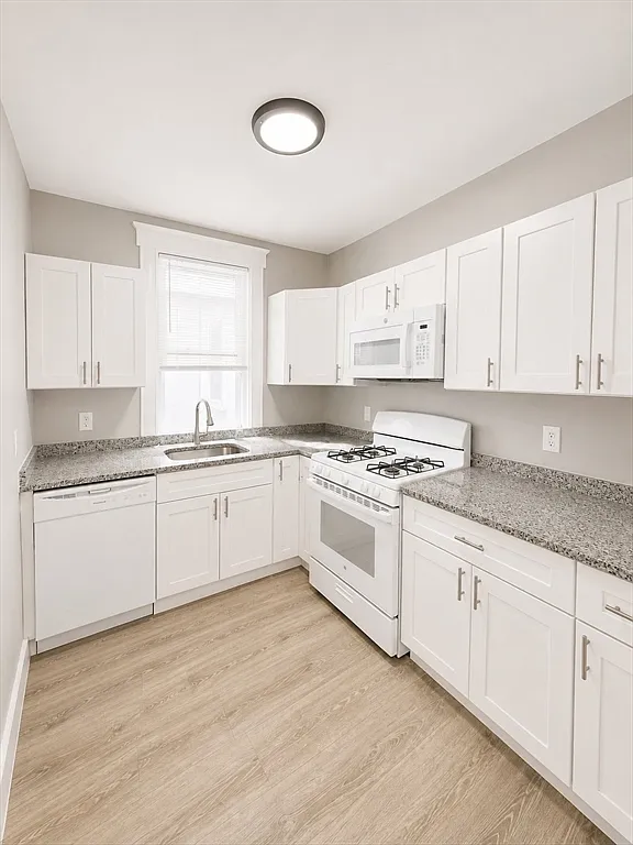 1 bed, 1.0 bath, 475 sqft, $2,200 — Photo 1