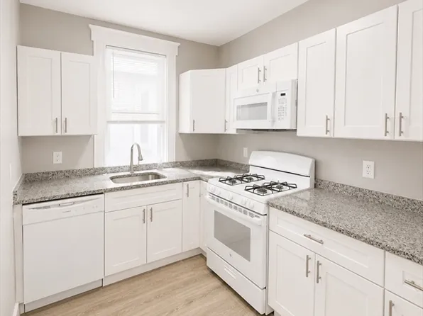 738 Washington St #25, Norwood, MA 02062