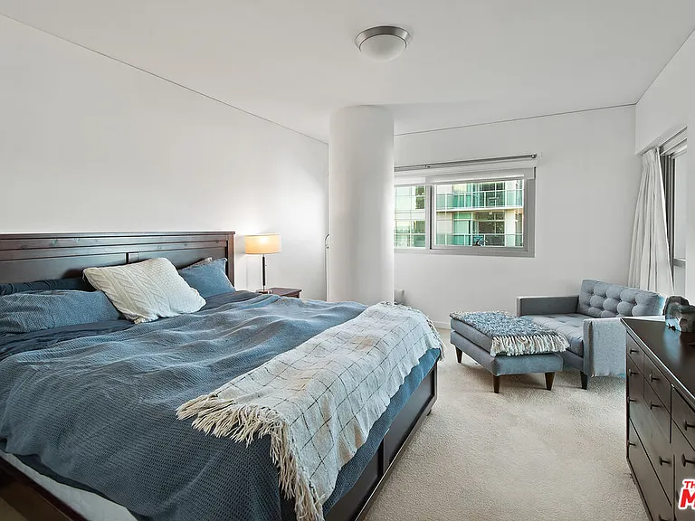 13650 Marina Pointe Dr #1706 — Photo 13