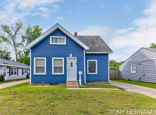 128 Burt St SE, Wyoming, MI 49548