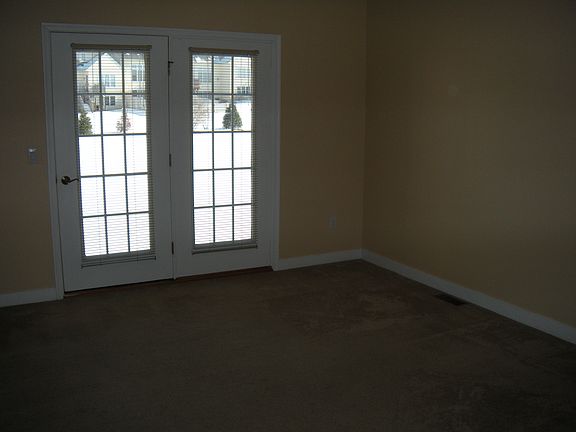 4th image of 2473 Thistle Road