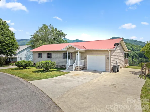 533 Lemons Branch Rd, Bryson City, NC 28713
