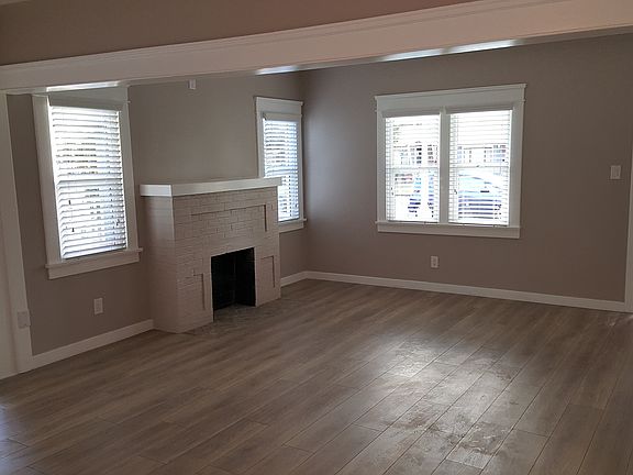 4th image of 142 N Lincoln Ave
