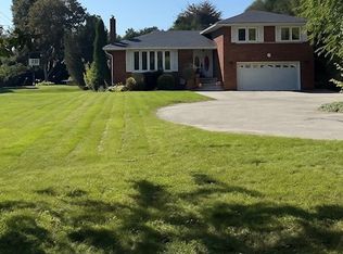 1336 Mississauga Rd S, Mississauga, ON L5H 2J4