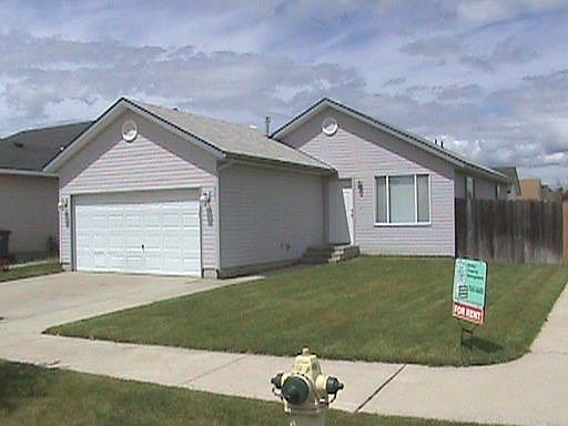 1st image of 901 W Harvest Moon Ave
