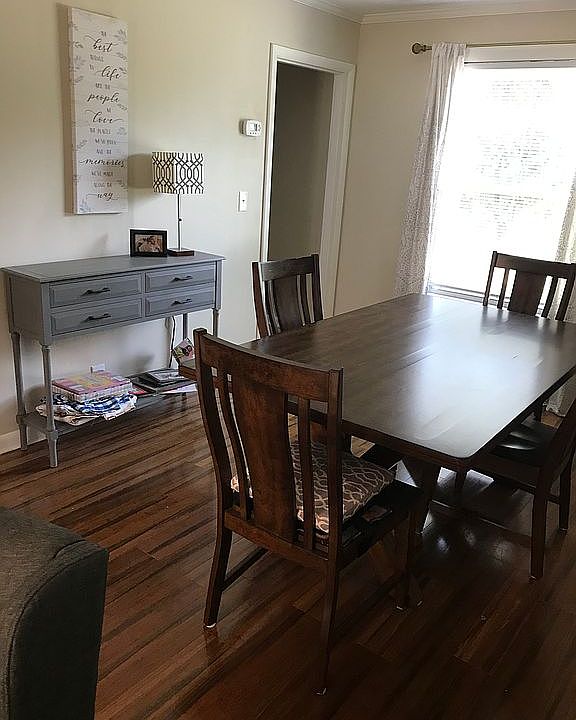Dining area bamboo flooring