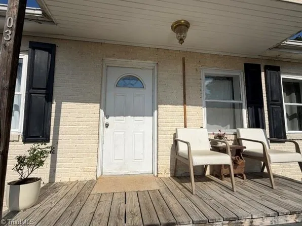 303 Aycock St, Thomasville, NC 27360