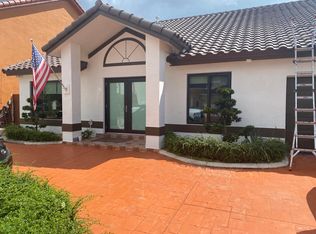 7954 NW 188th Ter, Hialeah, FL 33015