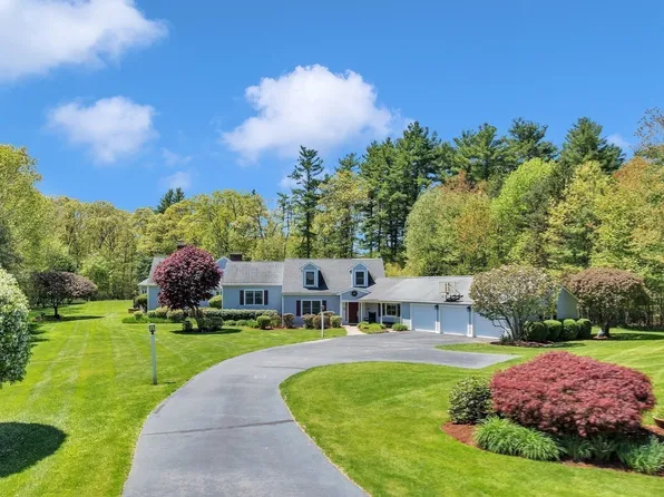 123 Farm St, Dover, MA 02030