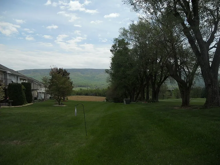 213 Pelham Dr — Photo 17