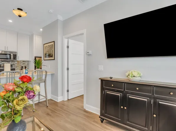 305 Alice St, Savannah, GA