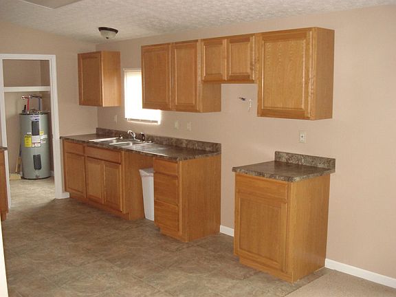 3rd image of 619 Salem Pike