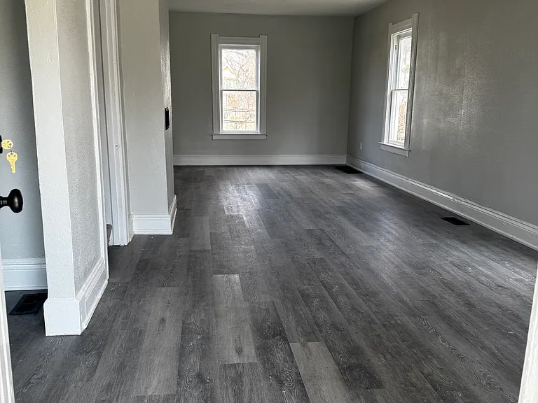 1352 Prospect Ave — Photo 13