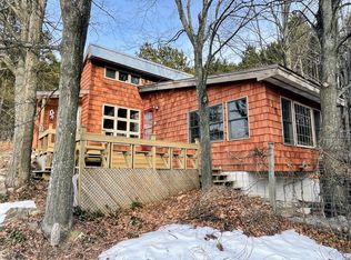 10953 E Pobuda Rd, Suttons Bay, MI 49682