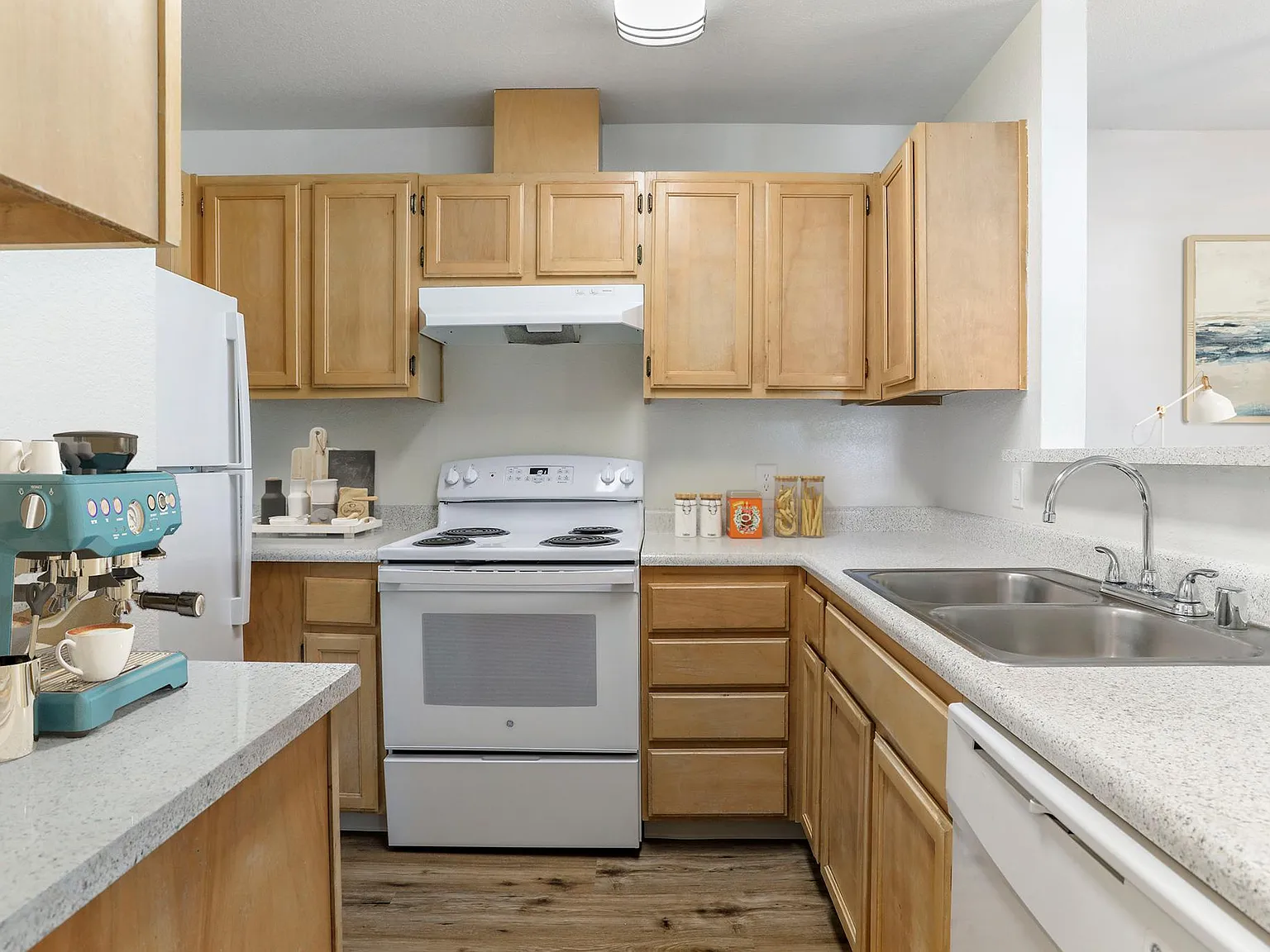 The Cottages Apartments — Photo 3