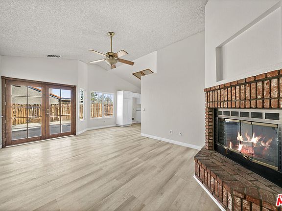 4th image of 12953 Sundown Rd