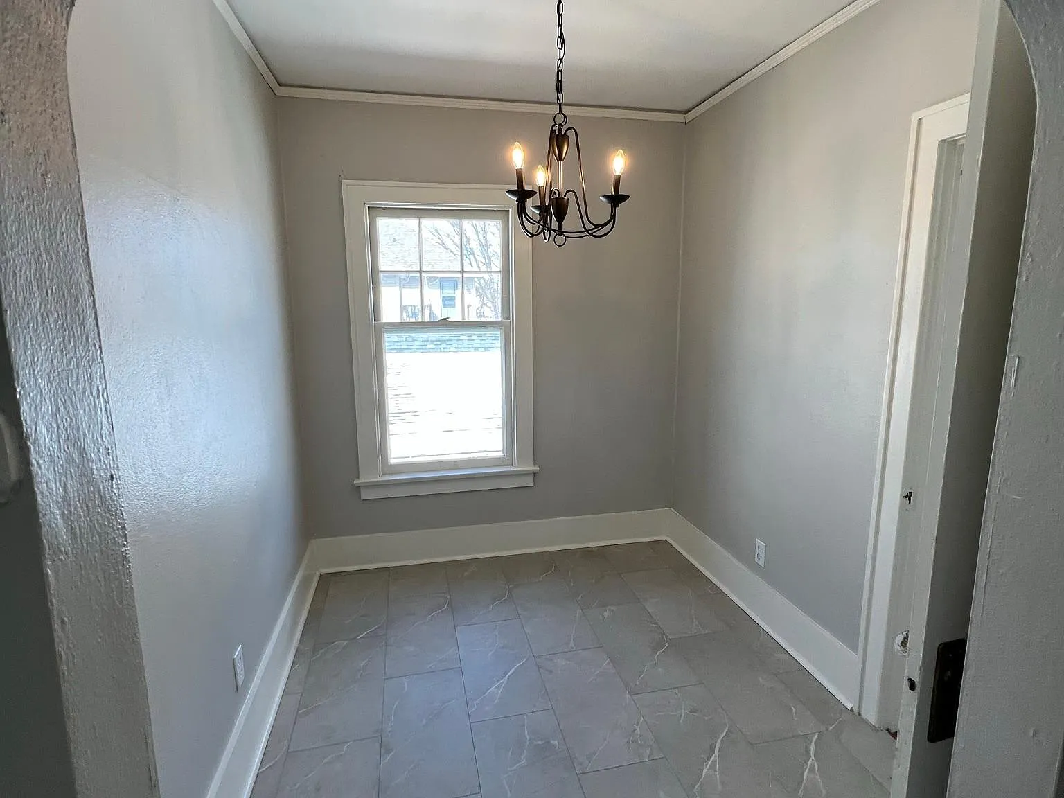 1 bed, 1000 sqft, $1,100 — Photo 4