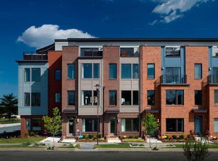 8034 Flatbush St, Rockville, MD 20855