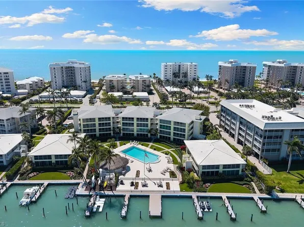 2850 Gulf Shore BLVD N #304, NAPLES, FL 34103