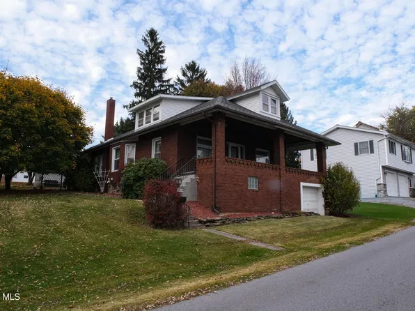 1518 27th Ave, Altoona, PA 16601