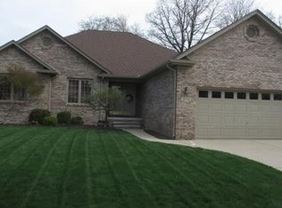 19143 Elmer Dr, Macomb, MI 48044