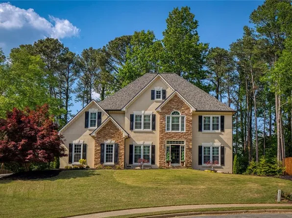 140 Penwick Dr, Roswell, GA 30075