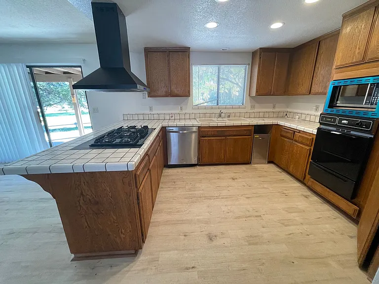 17343 Buckthorn Ave — Photo 17