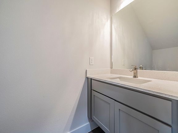 5th image of 1617 Mignon Dr