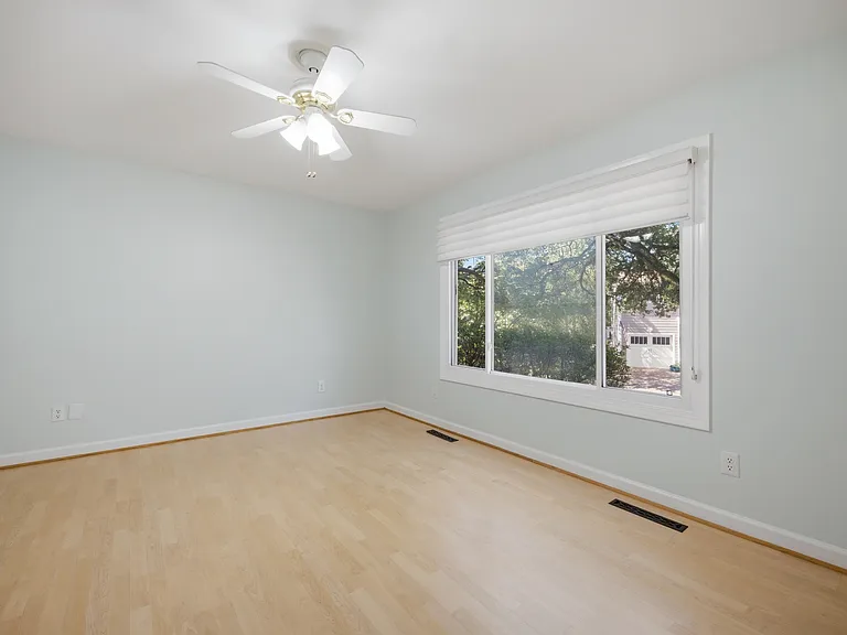 3848 Surry Rd — Photo 22