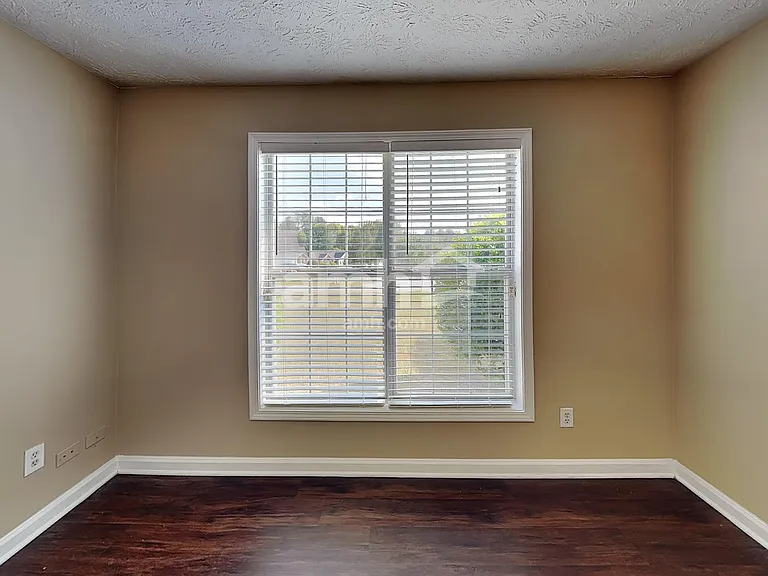 1545 Maple Pointe Ct — Photo 20