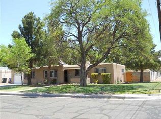 1032 Arizona St SE, Albuquerque, NM 87108