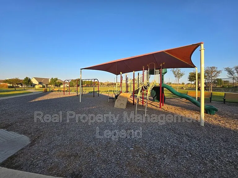 5100 Brookside Dr — Photo 31