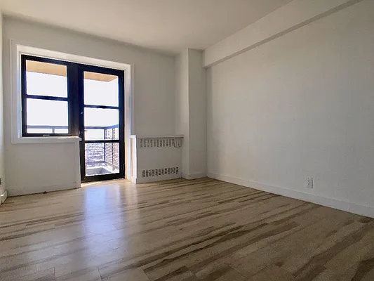 Rented by Sovereign Associates | media 27