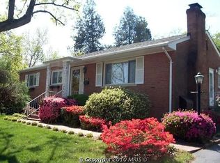 6400 Pickett St, Alexandria, VA 22306