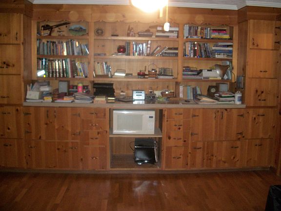 Den w/built-in wall unit