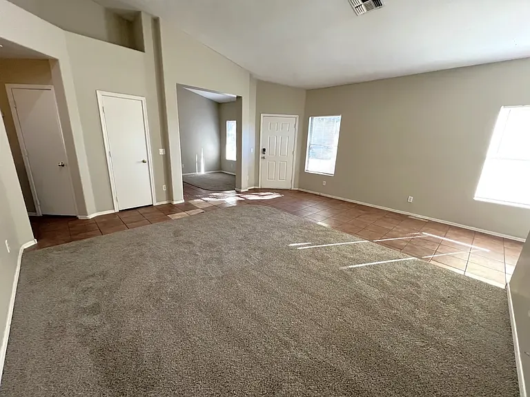 6342 W Hilton Ave — Photo 2
