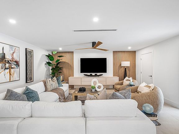 5th image of 478 NW 13th Street