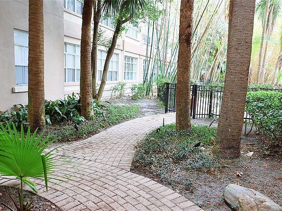4th image of 501 S Moody Ave #5011119A