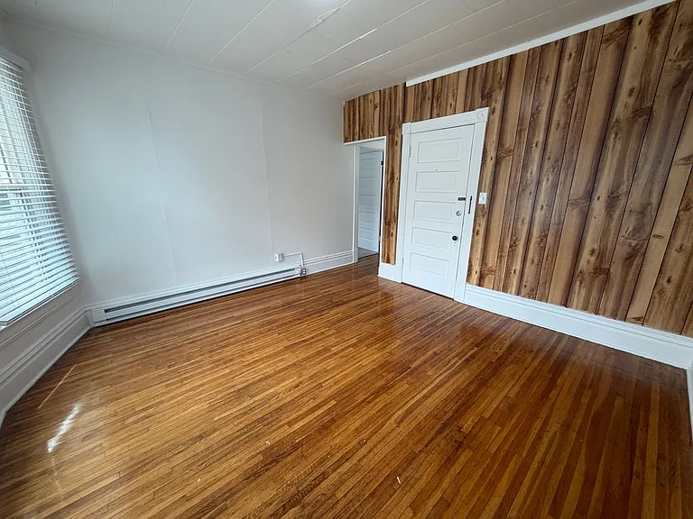 2221 West 1st Avenue — Photo 9