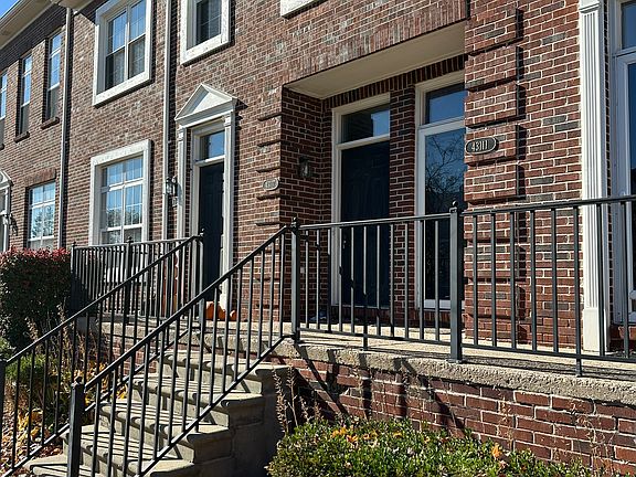 3rd image of 43107 Strand Dr