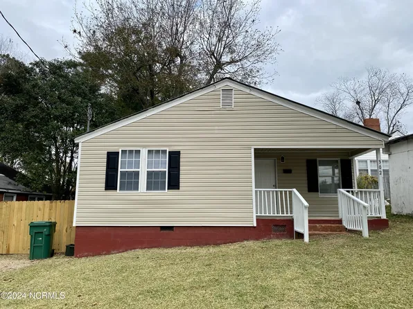 302 School Drive, Williamston, NC 27892